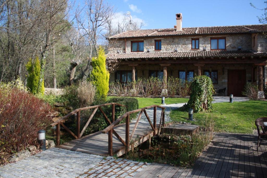Posada Fuenteplateada Кольядо-Эрмосо Экстерьер фото